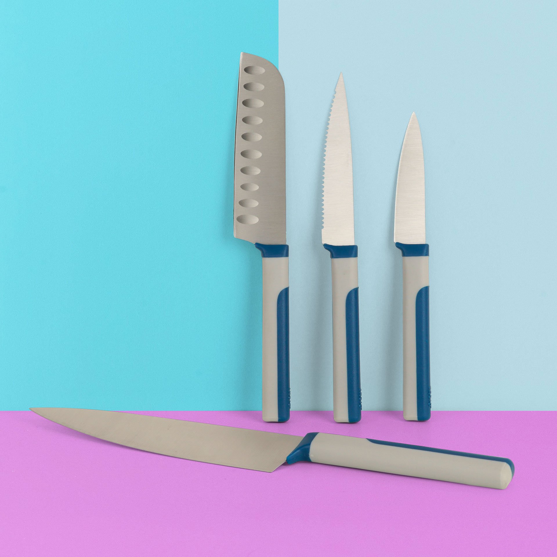 Juego de Cuchillos de Cocina Tasty en Azul, 4 Piezas – Cuchillo Patatero, Cuchillo de Sierra, Cuchillo Santoku y Cuchillo de Chef para una Variedad de Usos